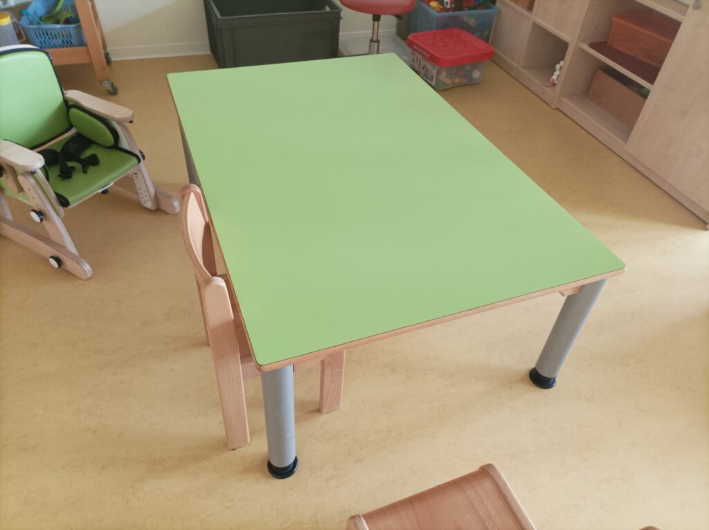 Neue Tische